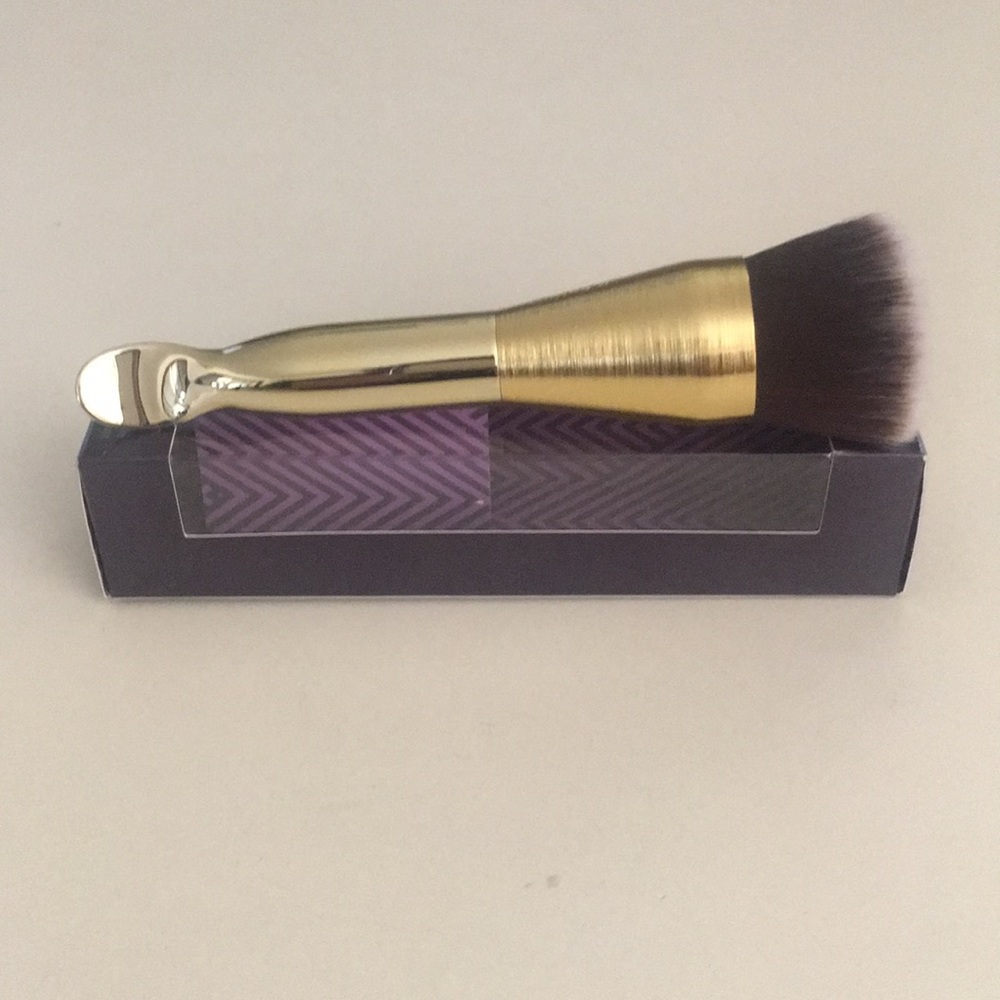 NIB Tarte Foundation Brush & Spatula